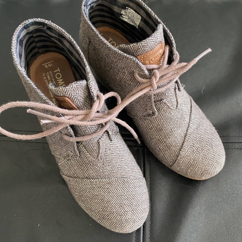 Tom’s wedges